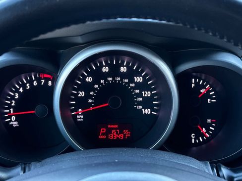 Used 2013 Kia Soul + image 24