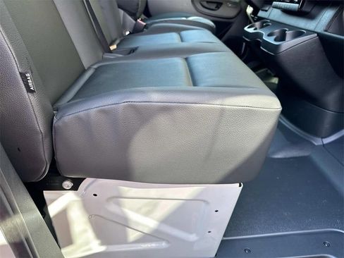 Used 2025 Mercedes-Benz Sprinter 2500 image 12