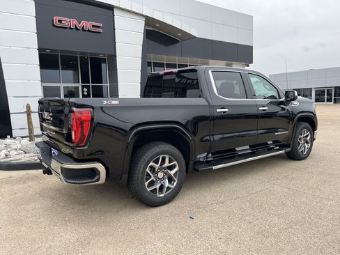 New 2026 GMC Sierra 1500 SLT w/ SLT Premium Package AWD/4WD image 3