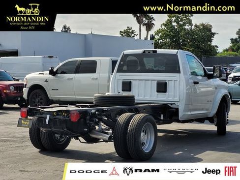 New 2025 RAM 4500 4x4 Regular Cab DRW image 4