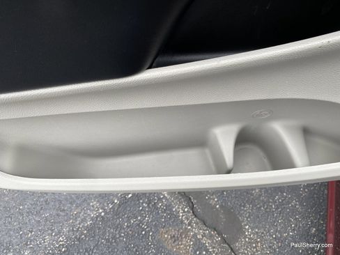 Used 2019 Dodge Grand Caravan SXT FWD image 27