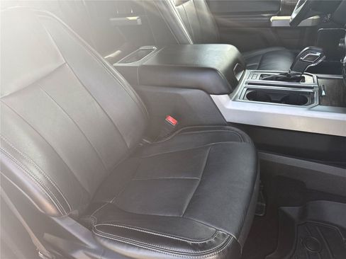 Used 2019 Ford F150 Lariat w/ Equipment Group 502A Luxury AWD/4WD image 37