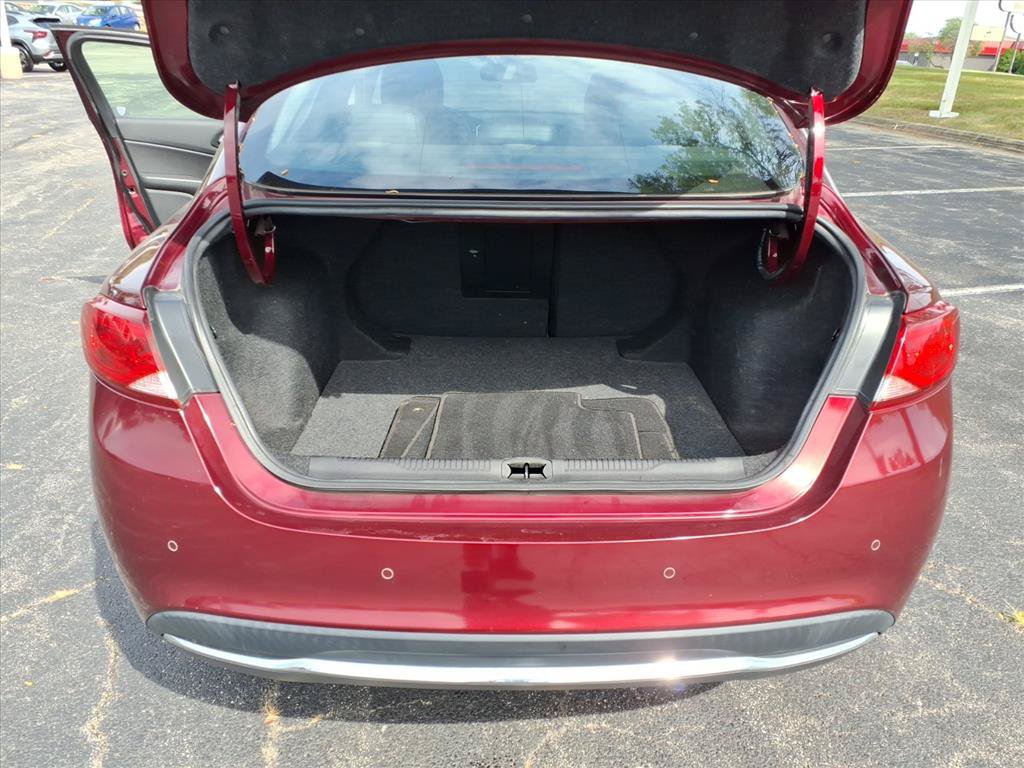 Used 2015 Chrysler 200 C w/ Navigation & Sound Group I FWD image 29
