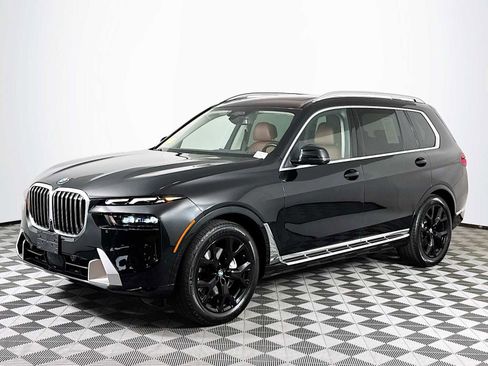 Used 2023 BMW X7 xDrive40i image 1