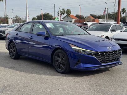 Used 2022 Hyundai Elantra SEL w/ Cargo Package