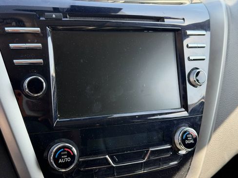 Used 2023 Nissan Murano SV image 14