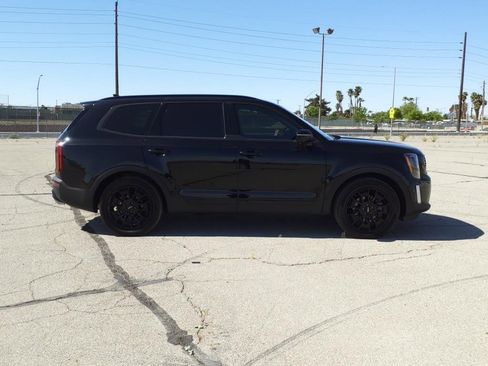 Used 2022 Kia Telluride SX w/ SX Prestige Package image 4