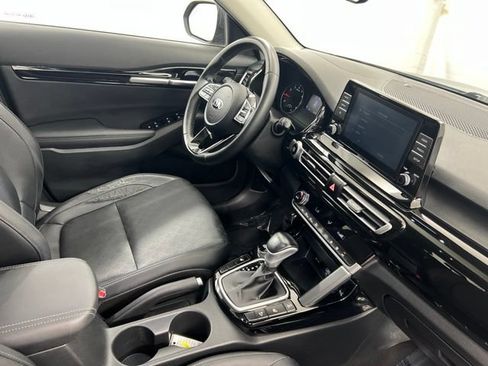Used 2021 Kia Seltos EX AWD/4WD image 25