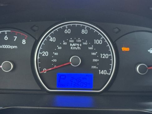 Used 2010 Hyundai Elantra SE image 10