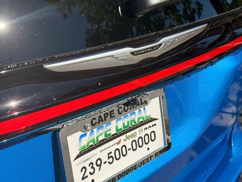 New 2026 Chrysler Pacifica Select image 39