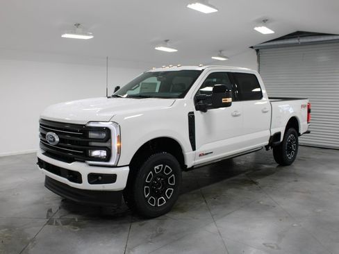 New 2026 Ford F250 Platinum image 3
