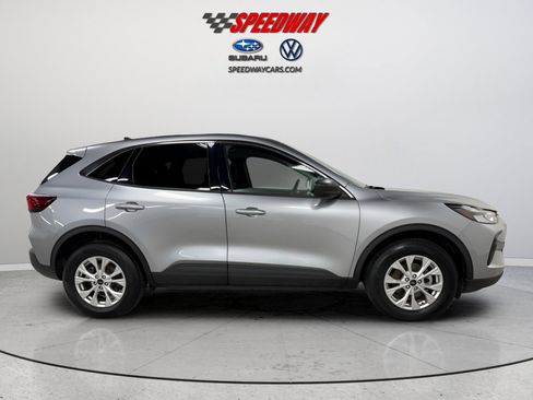 Used 2024 Ford Escape Active image 8