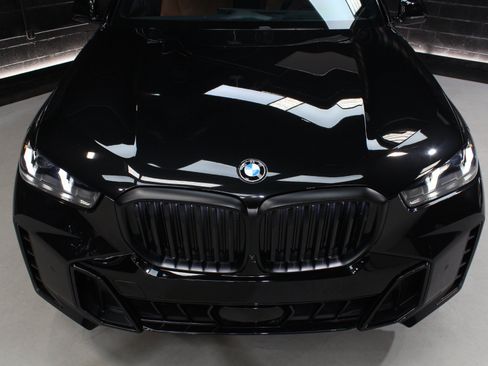 Used 2025 BMW X5 sDrive40i w/ M Sport Package RWD image 9