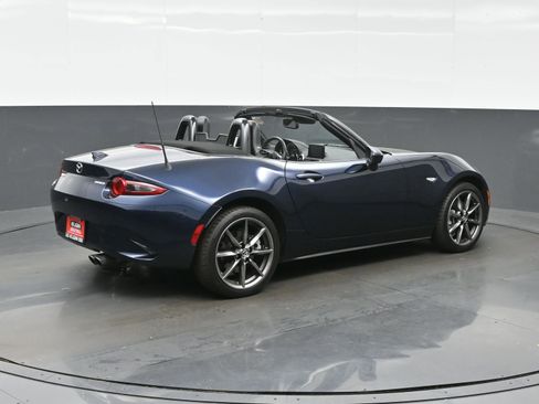 Used 2021 MAZDA MX-5 Miata Grand Touring image 6