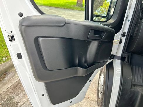 Used 2025 RAM ProMaster 3500 w/ Convenience Group FWD image 14