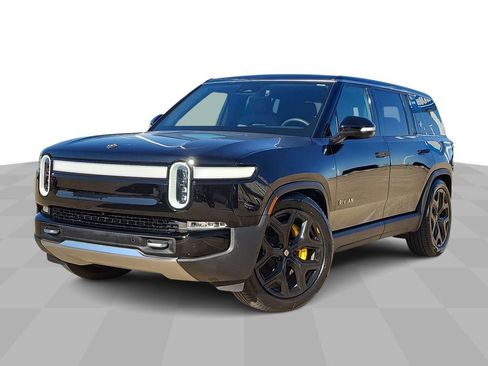 Used 2023 Rivian R1S Adventure image 4