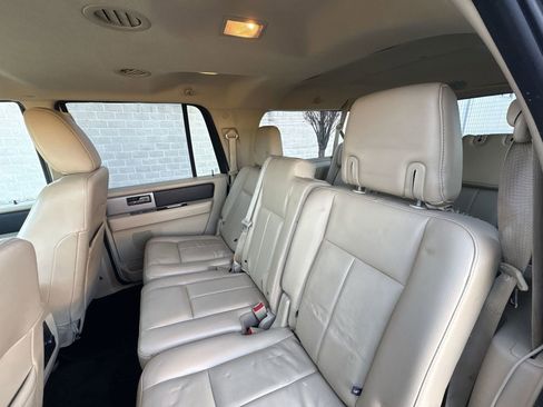 Used 2015 Ford Expedition EL XLT w/ Equipment Group 202A image 23