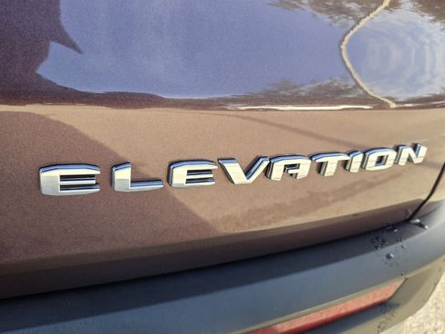 Certified 2026 GMC Acadia Elevation w/ Elevation Premium Package AWD/4WD image 21