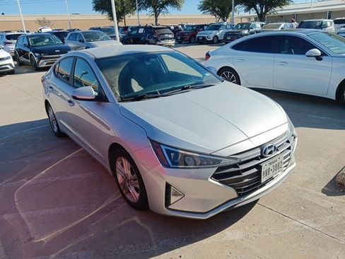 Used 2019 Hyundai Elantra SEL image 1