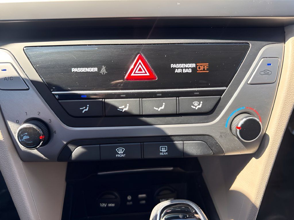 Used 2017 Hyundai Elantra SE FWD image 15