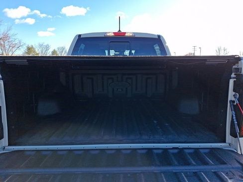 Used 2025 Ford Ranger Lariat w/ FX4 Off-Road Package image 29