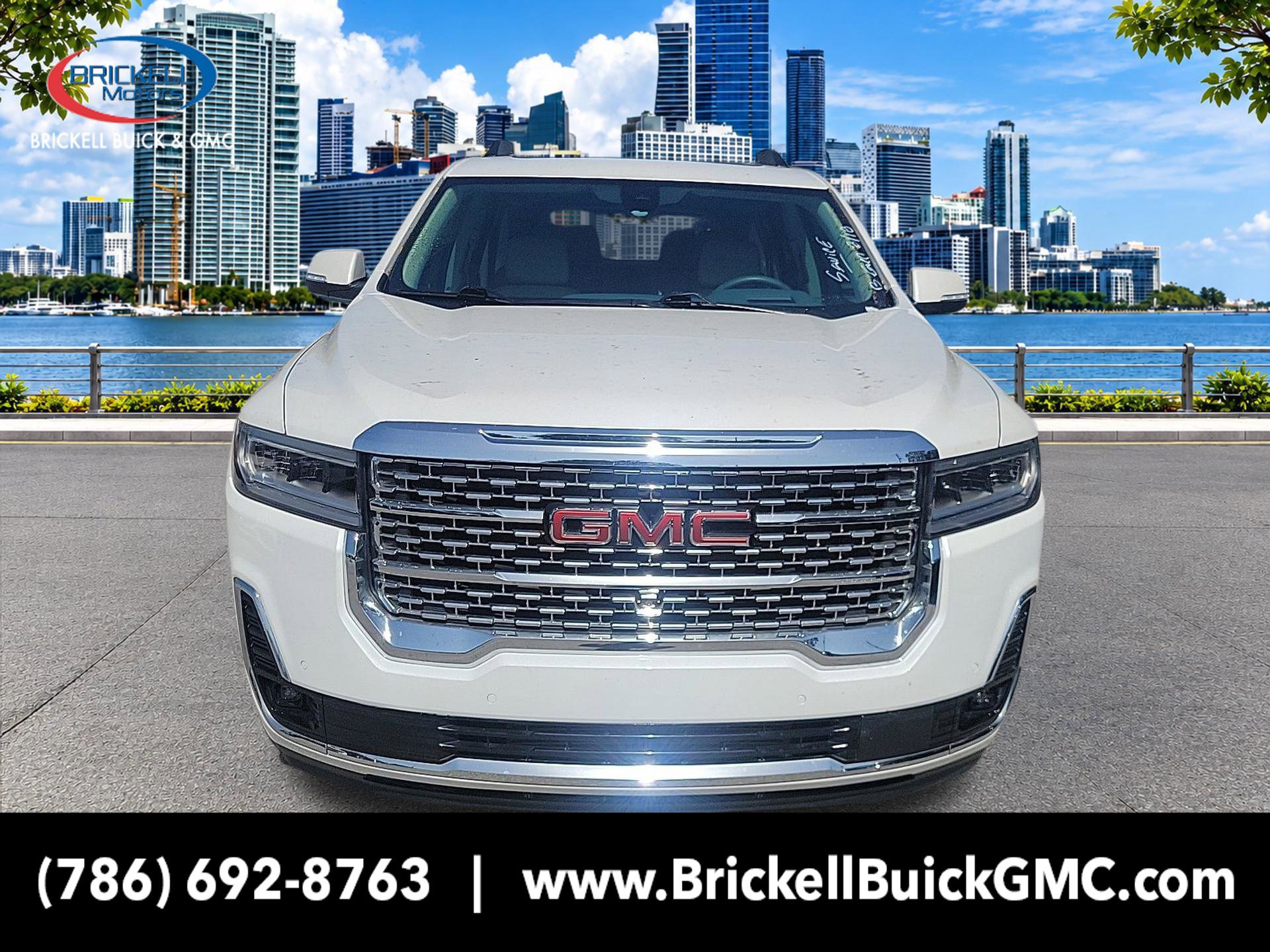 Used 2023 GMC Acadia Denali w/ Denali Ultimate Package FWD image 2