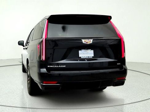 Used 2023 Cadillac Escalade ESV Sport w/ Touring Package AWD/4WD image 6