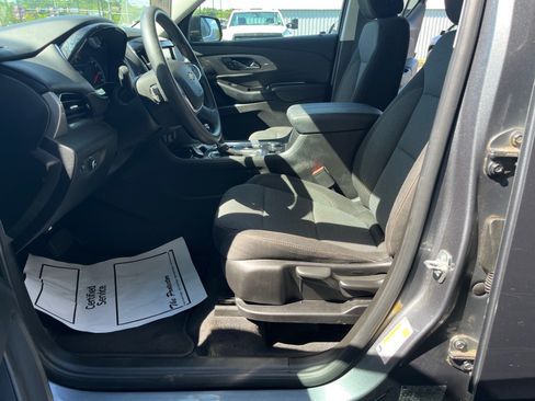 Used 2019 Chevrolet Traverse LS FWD image 17