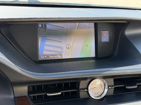 Used 2013 Lexus ES 350 w/ Luxury Pkg FWD image 20