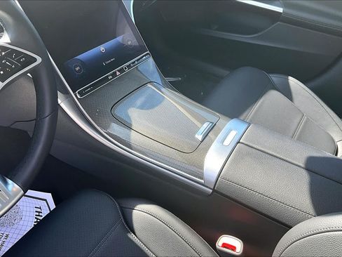 Used 2022 Mercedes-Benz C 300 Sedan image 16