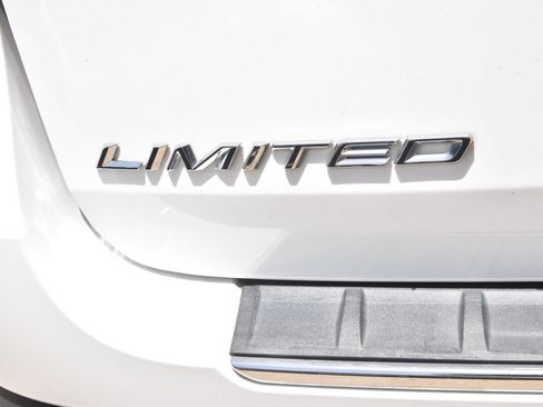 Certified 2023 Ford Explorer Limited AWD/4WD image 39