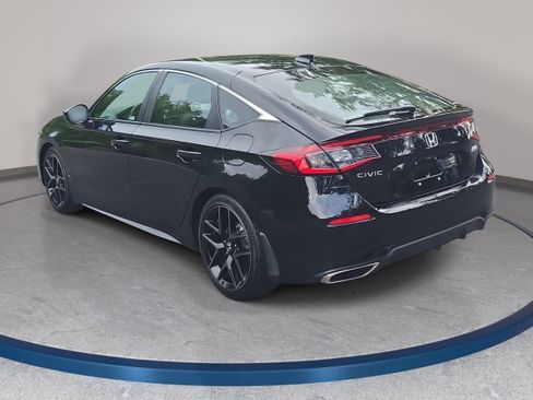 Used 2024 Honda Civic Sport Touring image 7