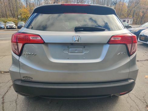 Used 2018 Honda HR-V LX image 5