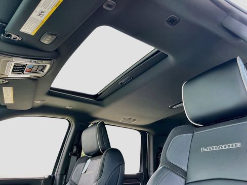 New 2026 RAM 2500 Laramie AWD/4WD image 23