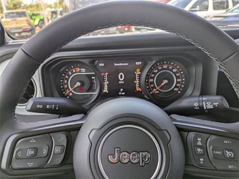 New 2025 Jeep Gladiator Sport image 29