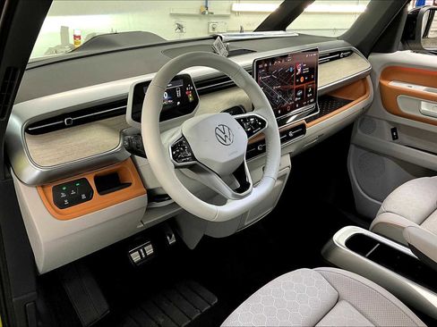 New 2025 Volkswagen ID. Buzz 1st Edition image 8