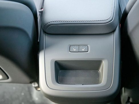 New 2026 Volvo XC60 B5 Plus w/ Protection Package Premier image 23