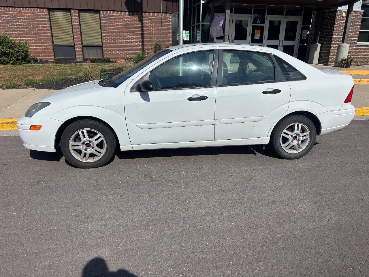 Used 2002 Ford Focus SE FWD image 6