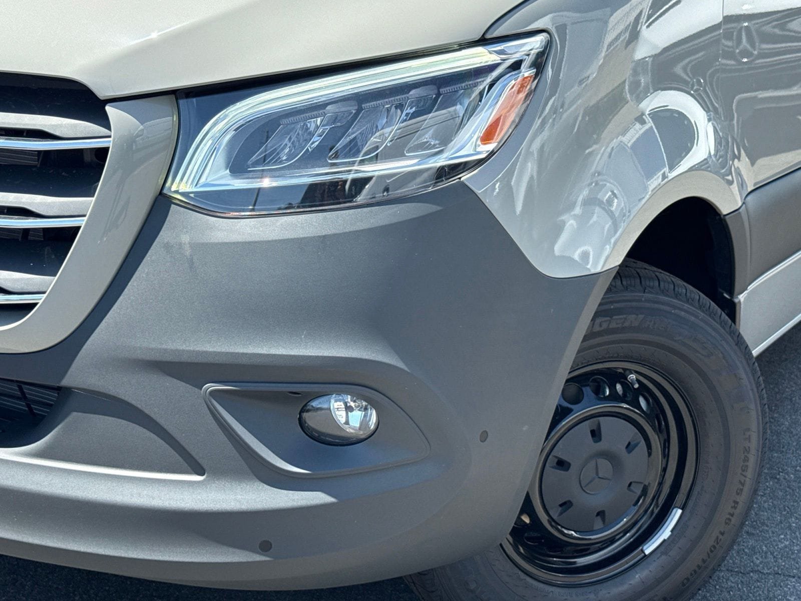 New 2026 Mercedes-Benz Sprinter 2500 image 3