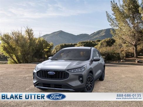 New 2026 Ford Escape SE image 2