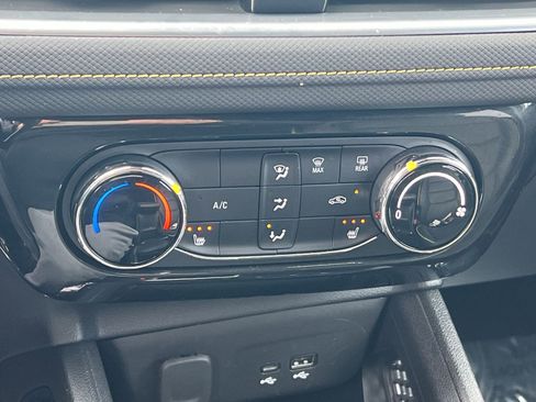 Used 2025 Chevrolet TrailBlazer ACTIV image 20