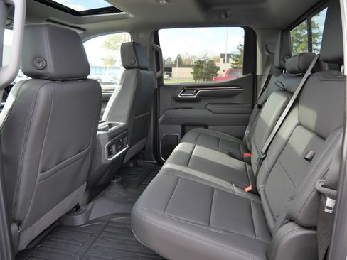 New 2026 GMC Sierra 1500 Elevation w/ Elevation Premium Package image 4