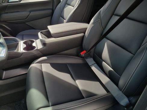 New 2027 GMC Terrain Elevation w/ Elevation Premium Package FWD image 23