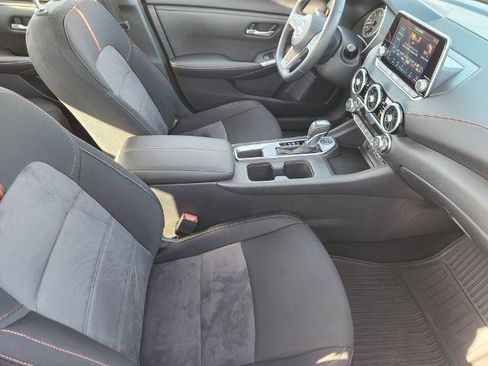 Certified 2024 Nissan Sentra SR FWD image 11