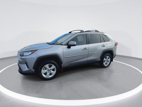 Used 2021 Toyota RAV4 XLE image 4