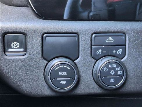 Used 2025 Chevrolet Silverado 1500 RST w/ Convenience Package II RWD image 17