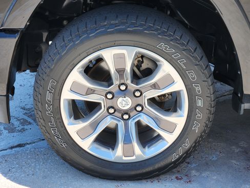 Used 2022 RAM 1500 Limited w/ Off Road Group AWD/4WD image 15