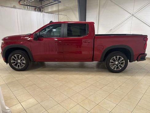 Used 2019 Chevrolet Silverado 1500 RST image 2