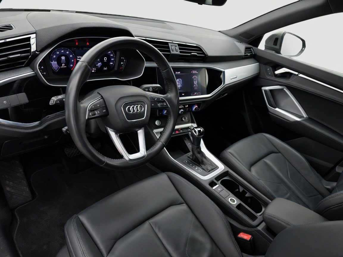 Used 2019 Audi Q3 2.0T Premium AWD/4WD image 7