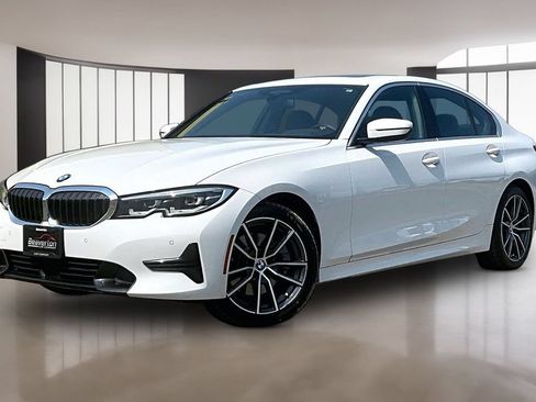 Used 2020 BMW 330i Sedan w/ Premium Package RWD image 2